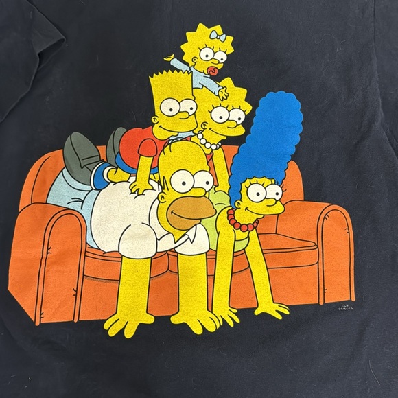 The Simpsons tee shirt blue with Homer Lisa Bart Maggie Marge couch graphic M - Picture 7 of 7